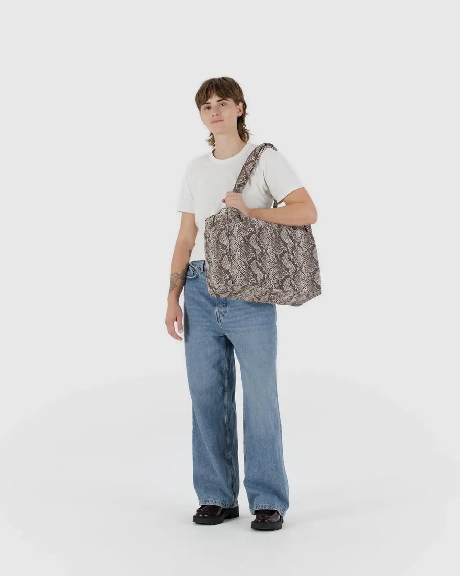 New BAGGU Small Cloud Carry-on Bags